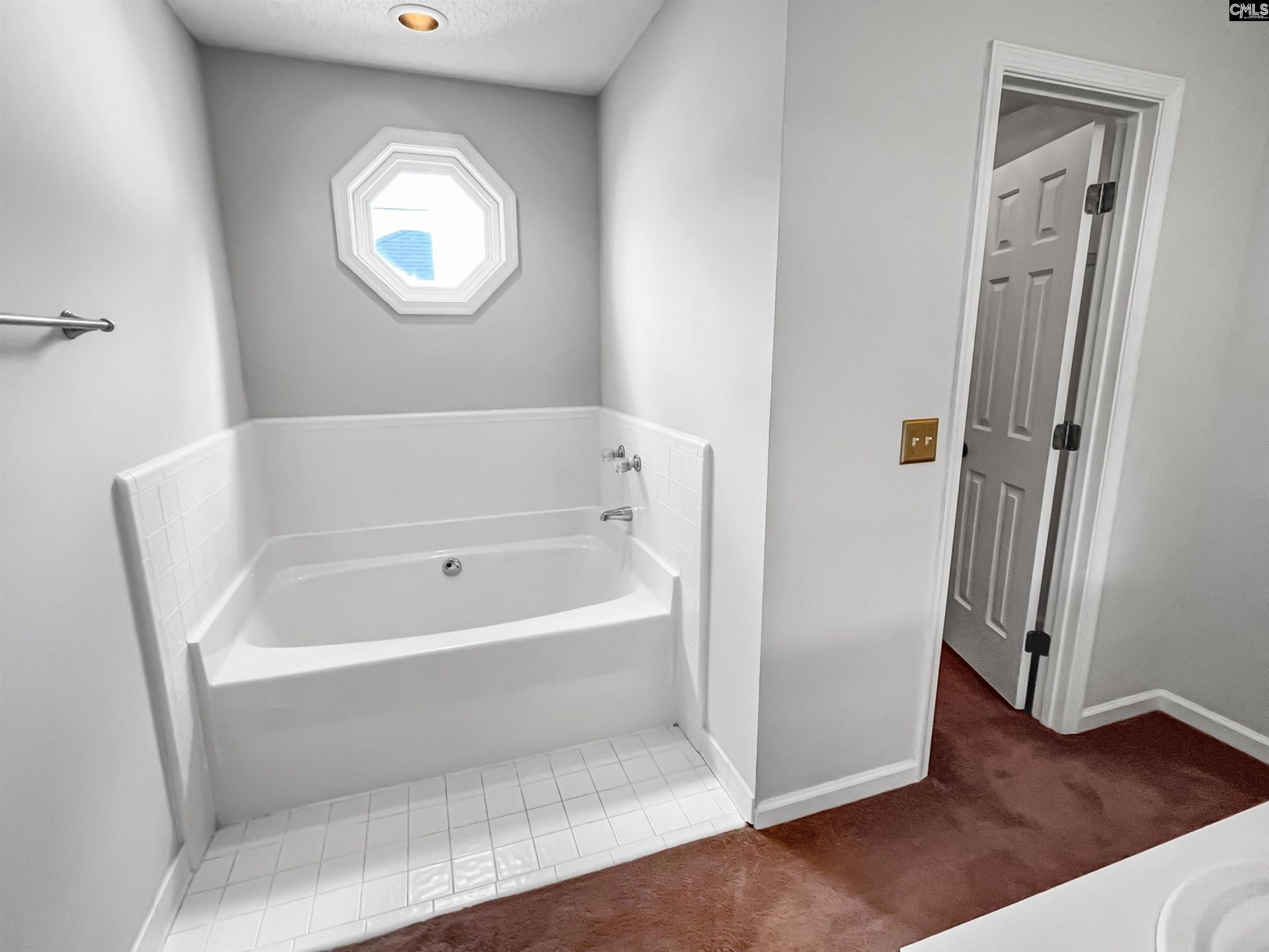 128 Heartwood Drive Photo 13