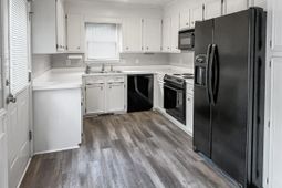 128 Heartwood Drive photo 4