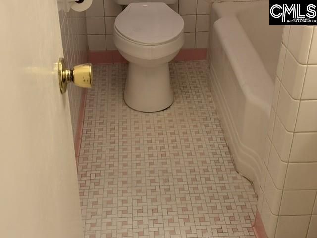 1563 Lonsford Drive Photo 12