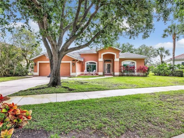 14484 Jekyll Island CT, NAPLES, FL 34119