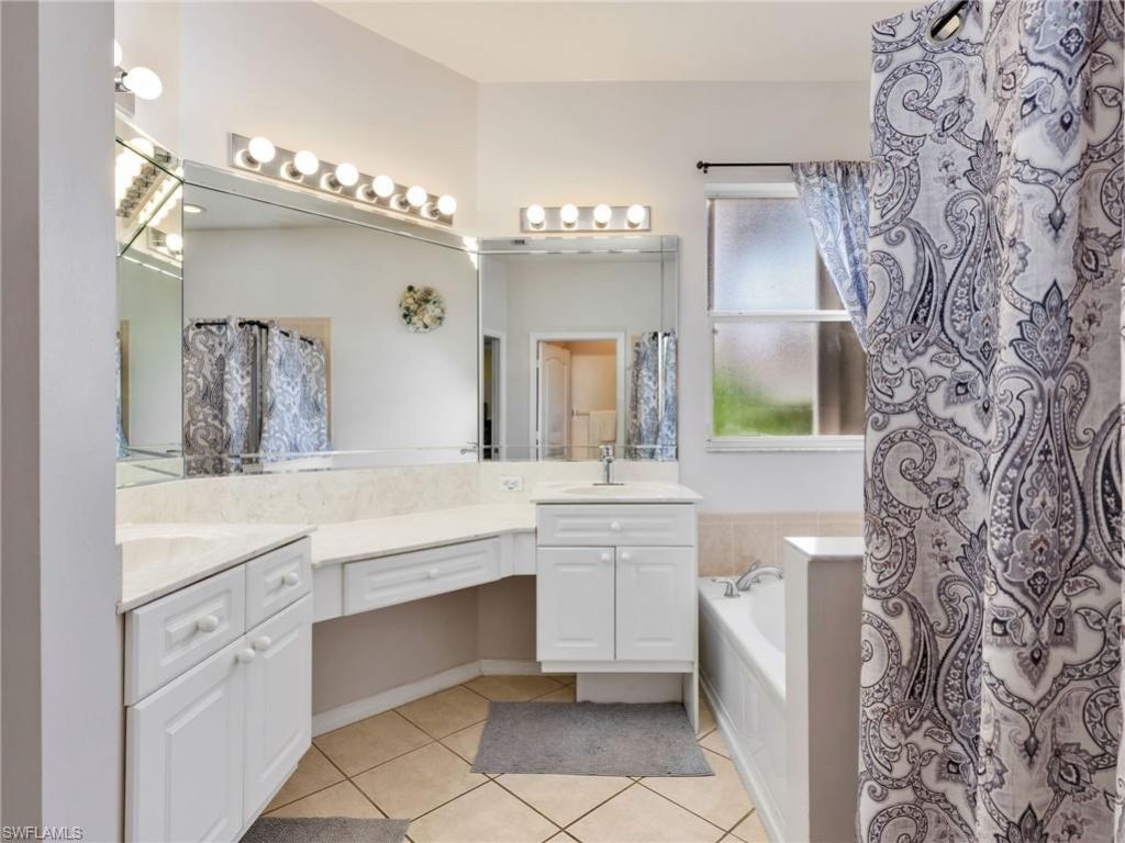 14484 Jekyll Island Ct, Naples, FL 34119 Photo