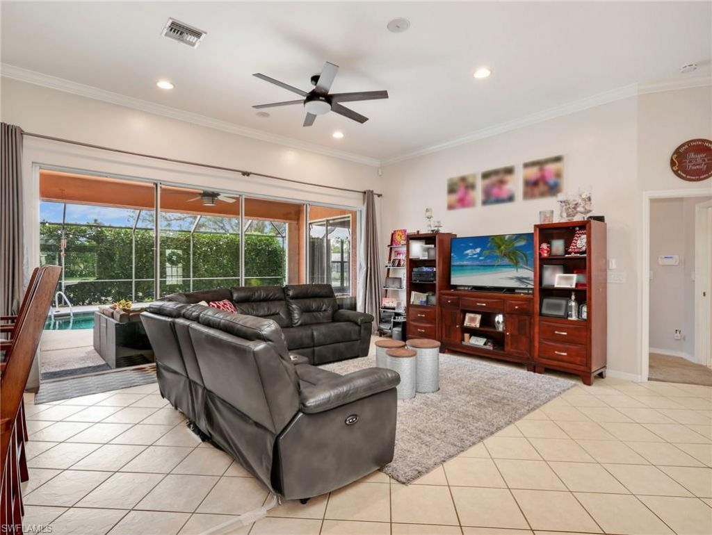 14484 Jekyll Island Ct, Naples, FL 34119 Photo