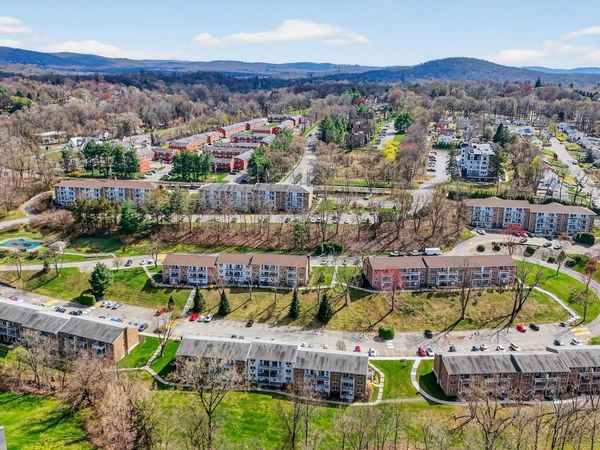1840 Crompond Road , Unit 1A4, Peekskill, NY 10566