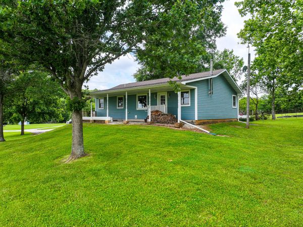 5855 SE 981 Pvt Rd Road, Collins, MO 64738