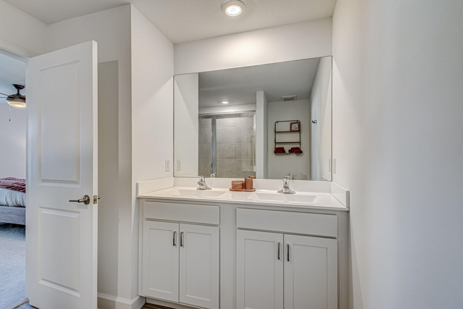 5007 Woods Edge Circle, Riviera Beach, FL 33410 Photo