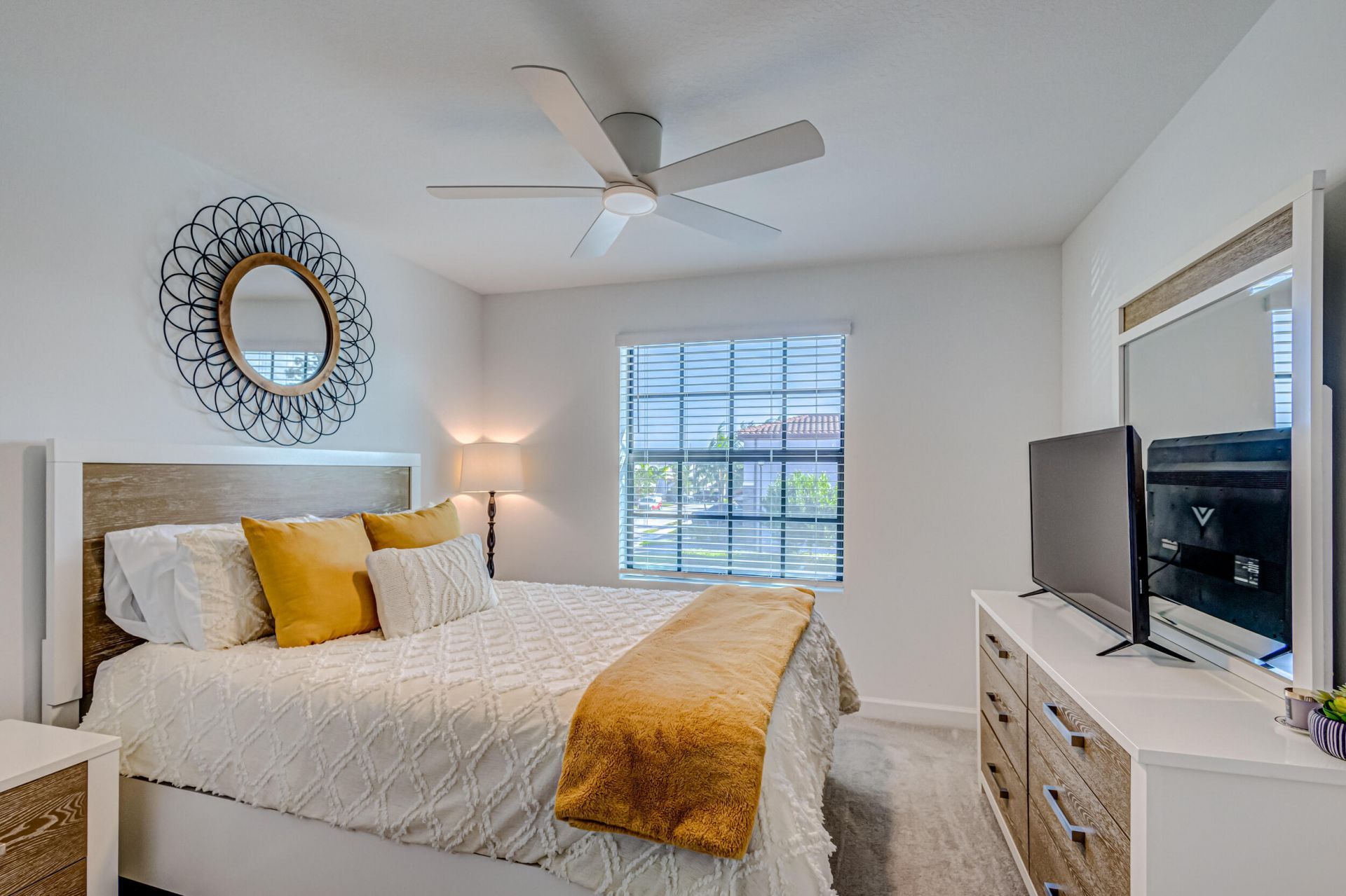 5007 Woods Edge Circle, Riviera Beach, FL 33410 Photo