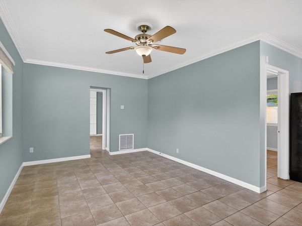 737 NE 15th Court, Fort Lauderdale, FL 33304