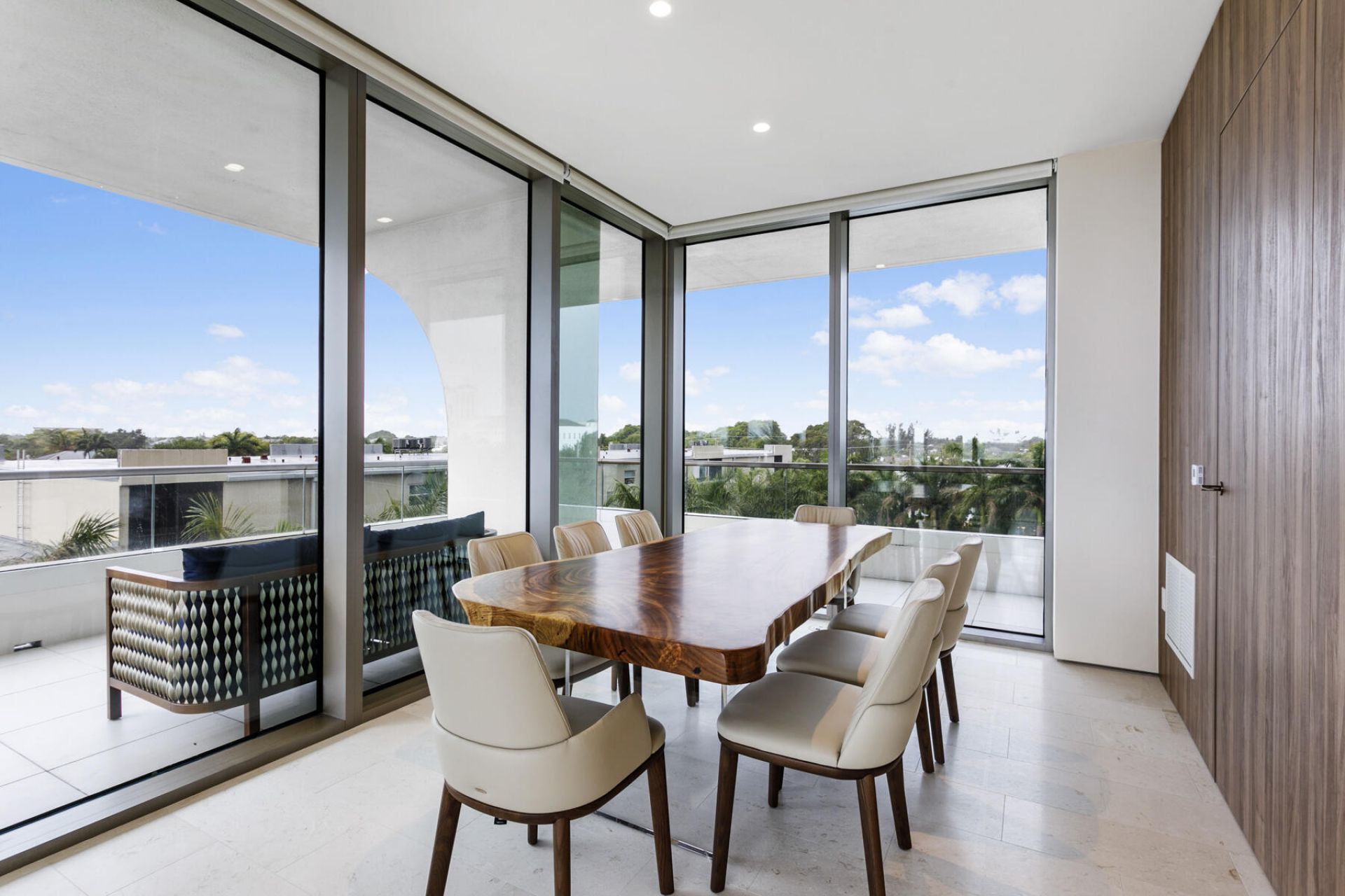 200 Arkona Court, Unit 402, West Palm Beach, FL 33401 Photo