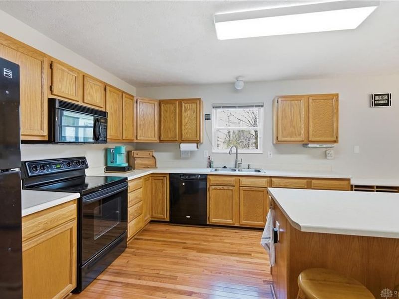 8080 Kings Court, Maineville, OH 45039 Photo 23