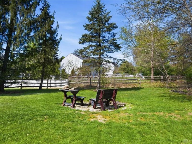 8080 Kings Court, Maineville, OH 45039 Photo 6