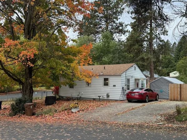 3240 W Trinity Cir, Spokane, WA 99224