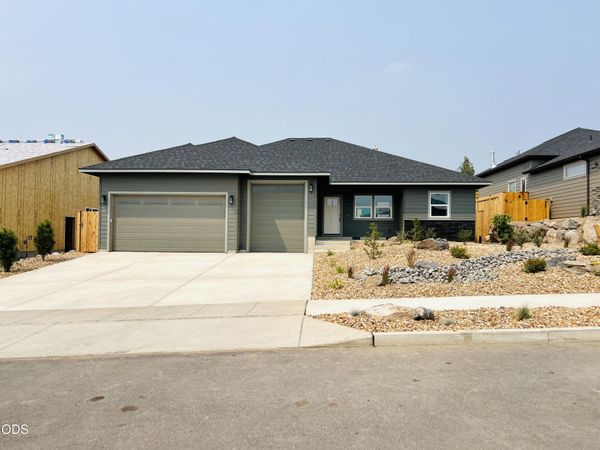 3855 SW Antelope Way, Unit Lot 50, Redmond, OR 97756