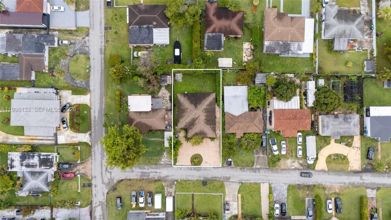 6881 SW 27th St, Miami, FL 33155 Photo