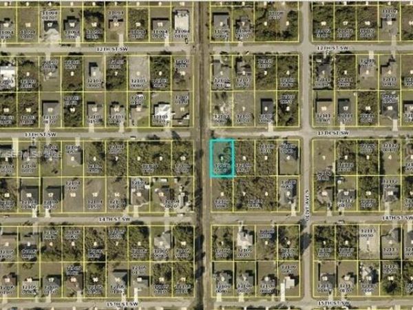 3125 SW 13 St , Lehigh Acres, FL 33976