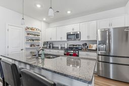 1435 Bellaria Way  photo 4