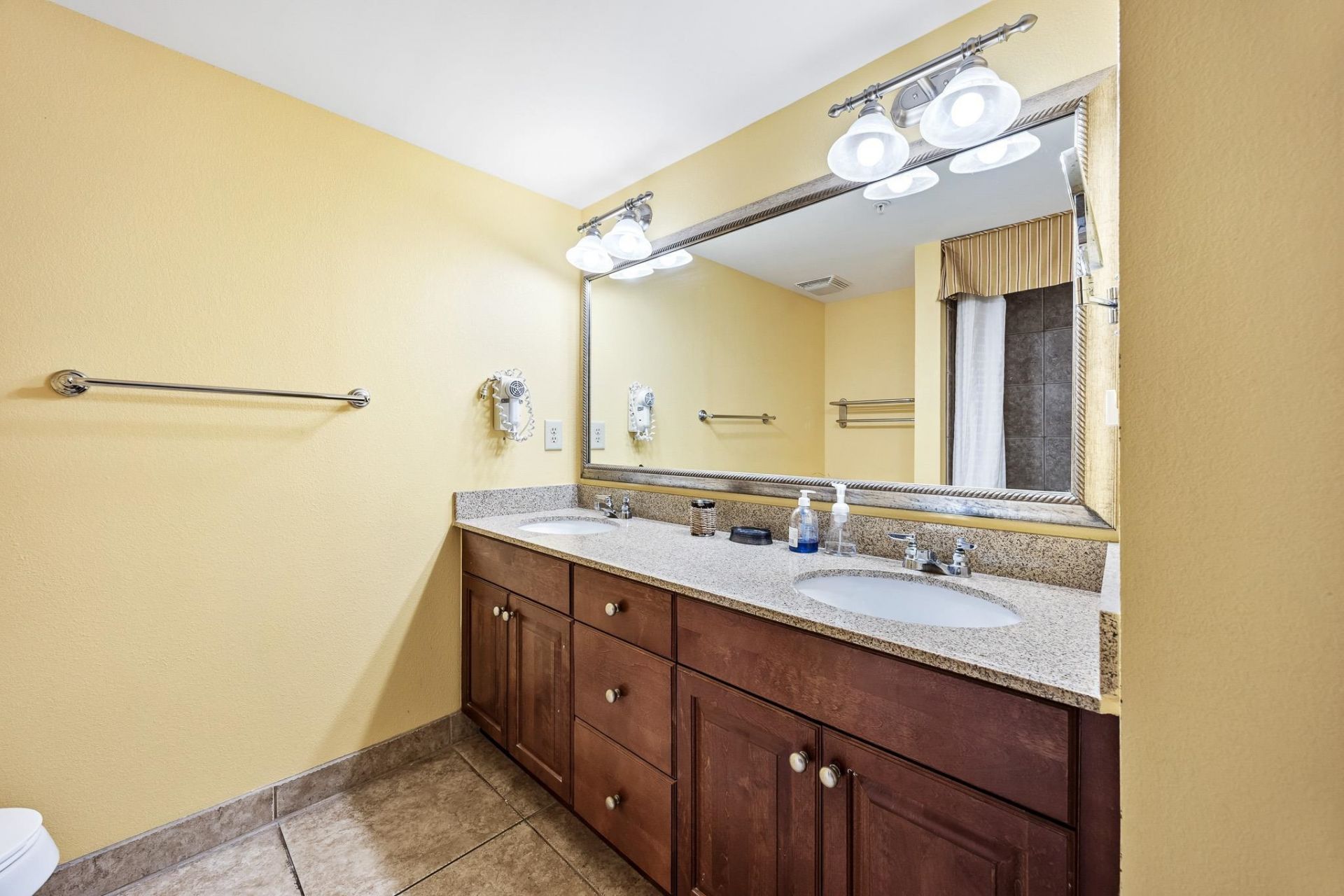 5300 N Ocean Blvd.  Photo 26