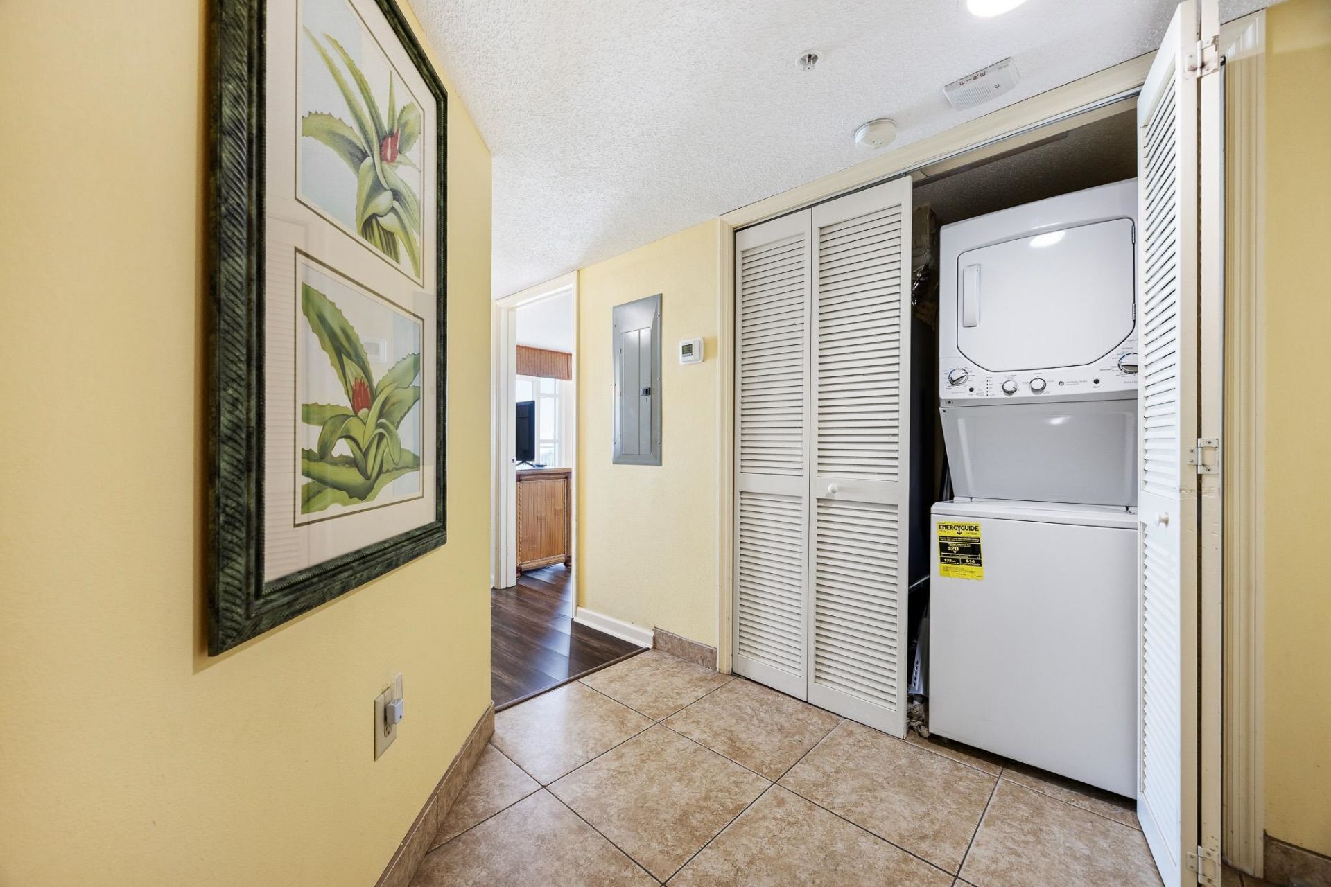 5300 N Ocean Blvd.  Photo 28