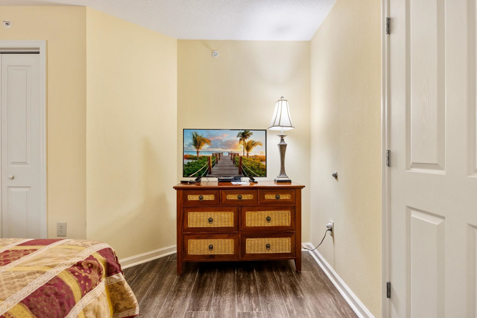 5300 N Ocean Blvd.  Photo 31