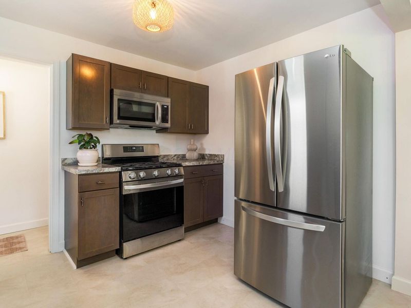 140 E Beechwold Boulevard , Columbus, OH 43214 Photo 14