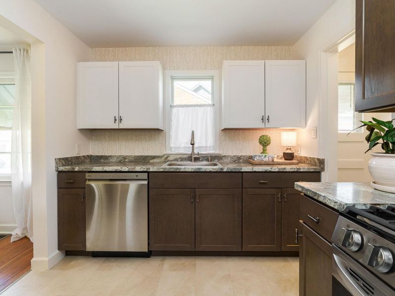 140 E Beechwold Boulevard , Columbus, OH 43214 Photo 15