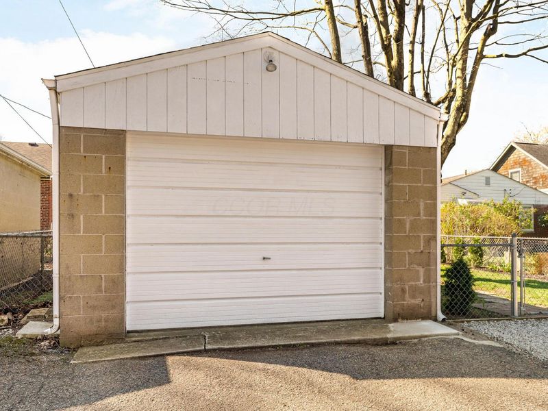 140 E Beechwold Boulevard , Columbus, OH 43214 Photo 26