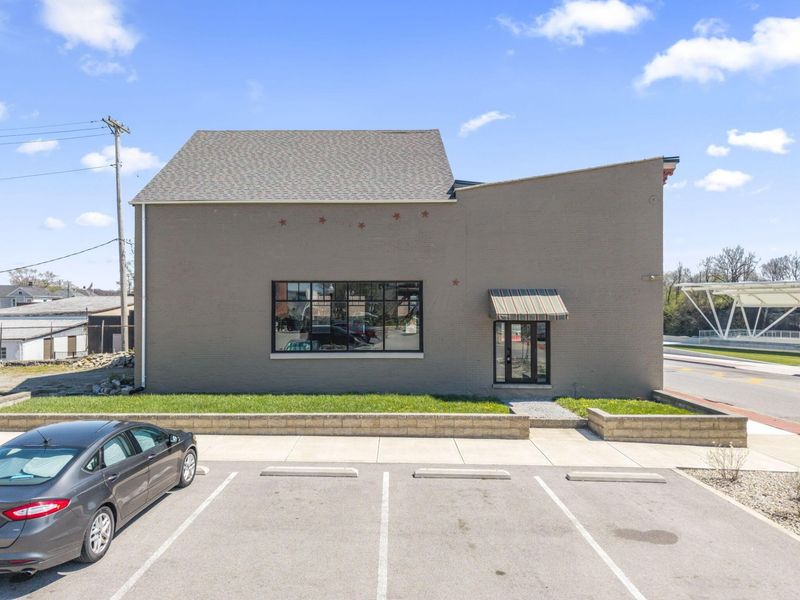 114 E Water Street, Piqua, OH 45356 Photo 6