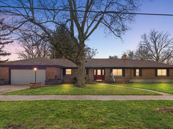 724 Columbia Avenue, Holland, MI 49423