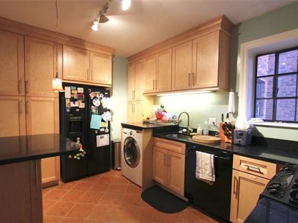 100 Sewall Avenue, Unit 3, Brookline, MA 02446