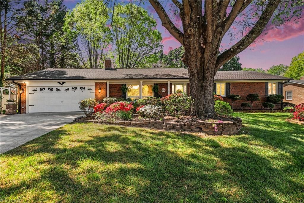 1488 Spring Hill Circle, Kernersville, NC 27284 Main Photo