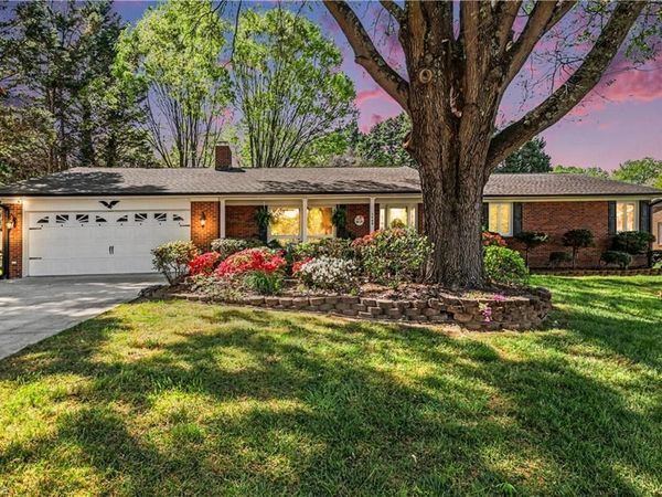 1488 Spring Hill Circle, Kernersville, NC 27284