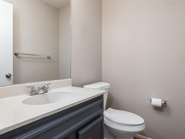 706 Rollingway DR, Unit B, Round Rock, TX 78681