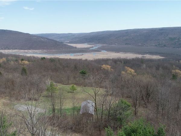 7475 County Road 12, Naples, NY 14512