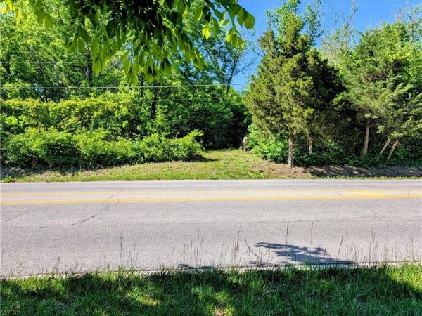 3708 W 151st Street, Leawood, KS 66224