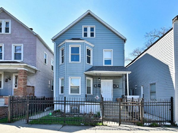 8602 S MUSKEGON Avenue, Unit 1R, Chicago, IL 60617