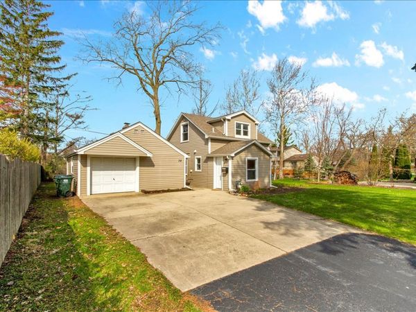 34 N Greenwood Avenue, Palatine, IL 60074