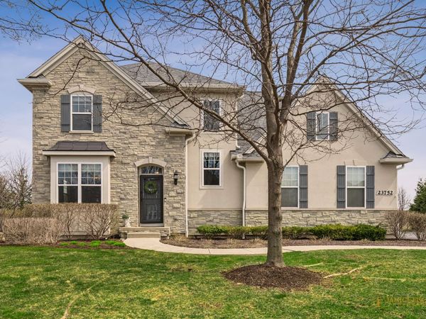 23752 N Sanctuary Club Drive , Kildeer, IL 60047