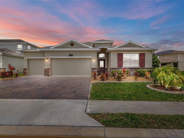 2215 CAMDEN PARK AVENUE, DAVENPORT, FL 33837