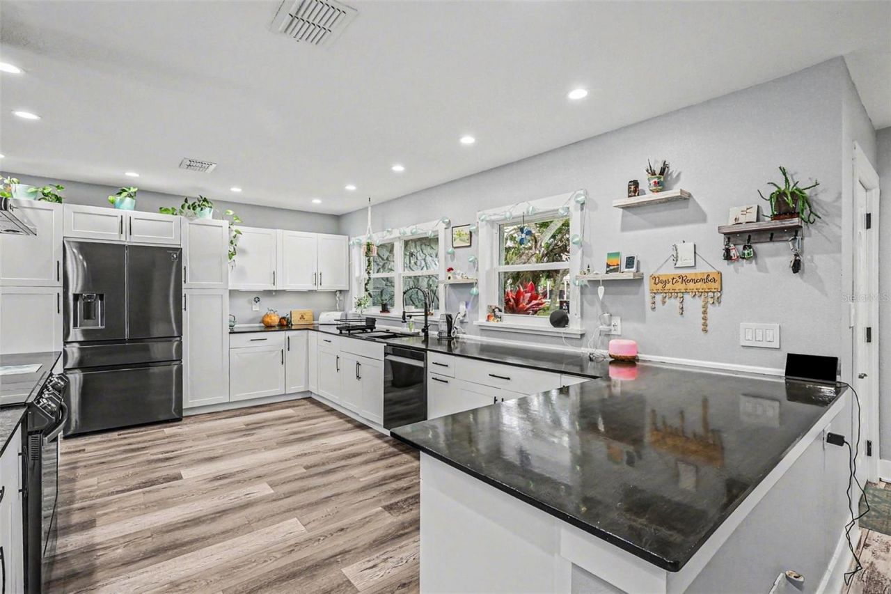 1713 14th Avenue W, Palmetto, FL 34221 Photo