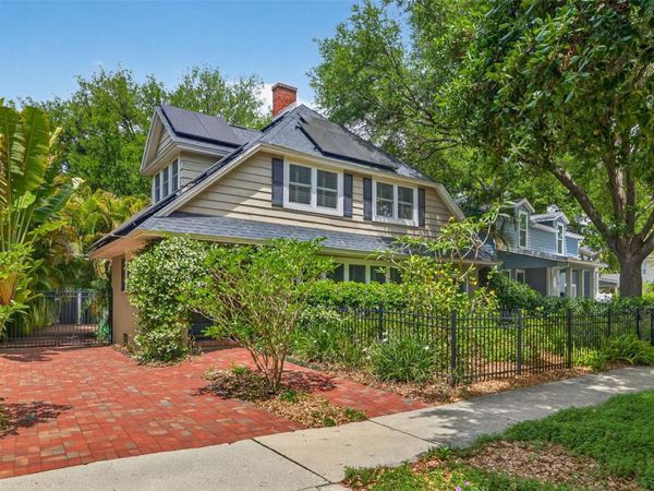 2318 WOODLAWN CIRCLE E, ST PETERSBURG, FL 33704