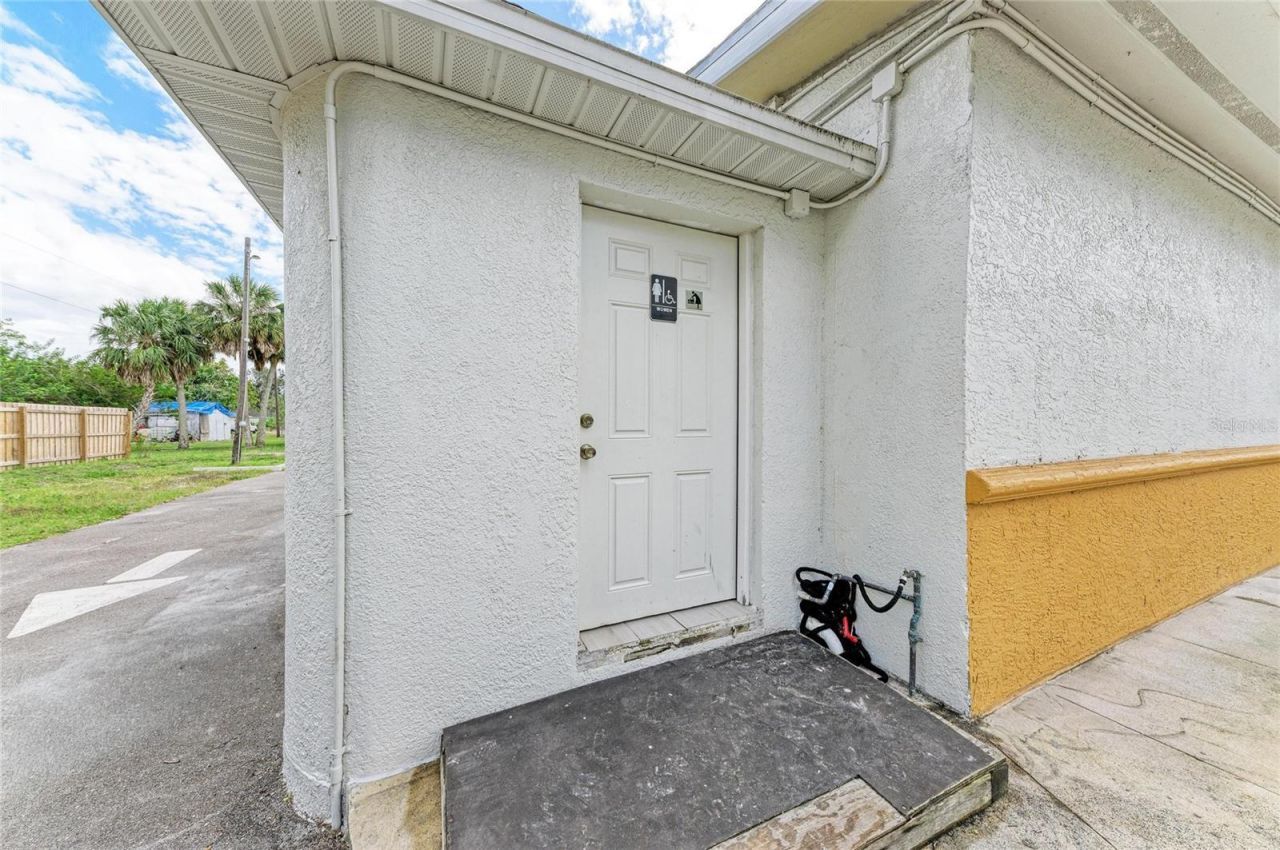 2716 2nd Avenue E, Palmetto, FL 34221 Photo