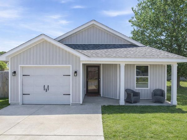 1980 Crosscreek Circle, Gulf Breeze, FL 32563