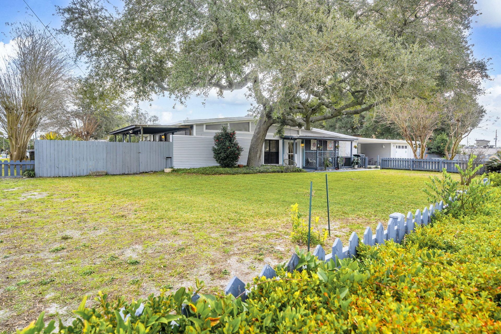 111 SW Cedar Avenue, Fort Walton Beach, FL 32548 Main Photo