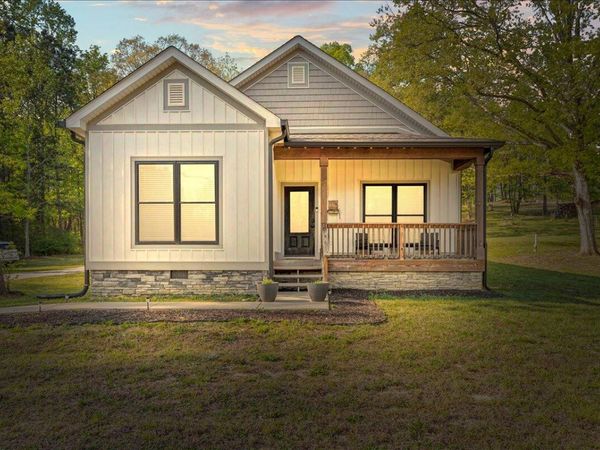 4417 SE Waterlevel Highway, Cleveland, TN 37323