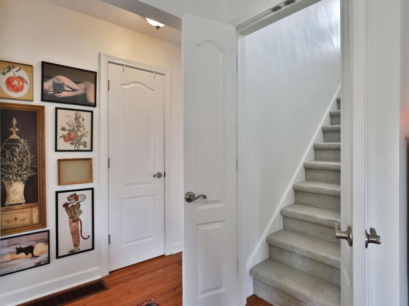 312 E Royal Forest Boulevard, Columbus, OH 43214 Photo 16