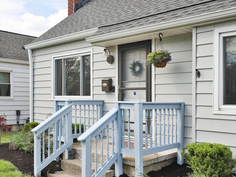 312 E Royal Forest Boulevard, Columbus, OH 43214 Photo 2