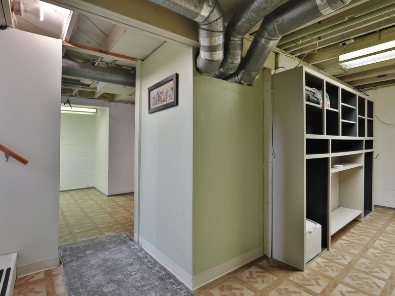 312 E Royal Forest Boulevard, Columbus, OH 43214 Photo 31