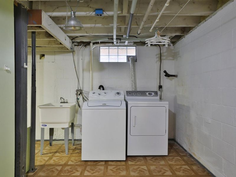 312 E Royal Forest Boulevard, Columbus, OH 43214 Photo 35