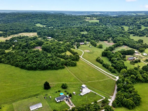 2255 Arthur Hutcherson Rd, Columbia, TN 38401