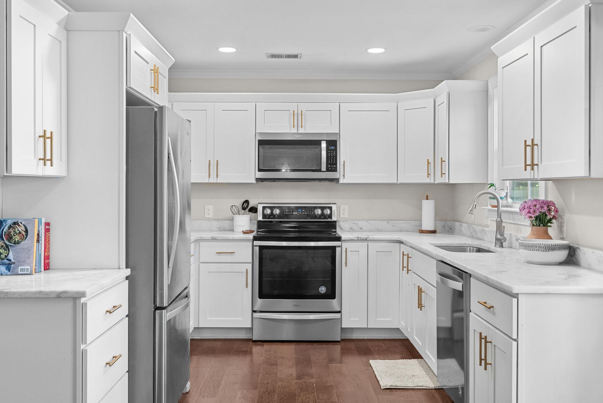 1168 Braddock Avenue Photo 15