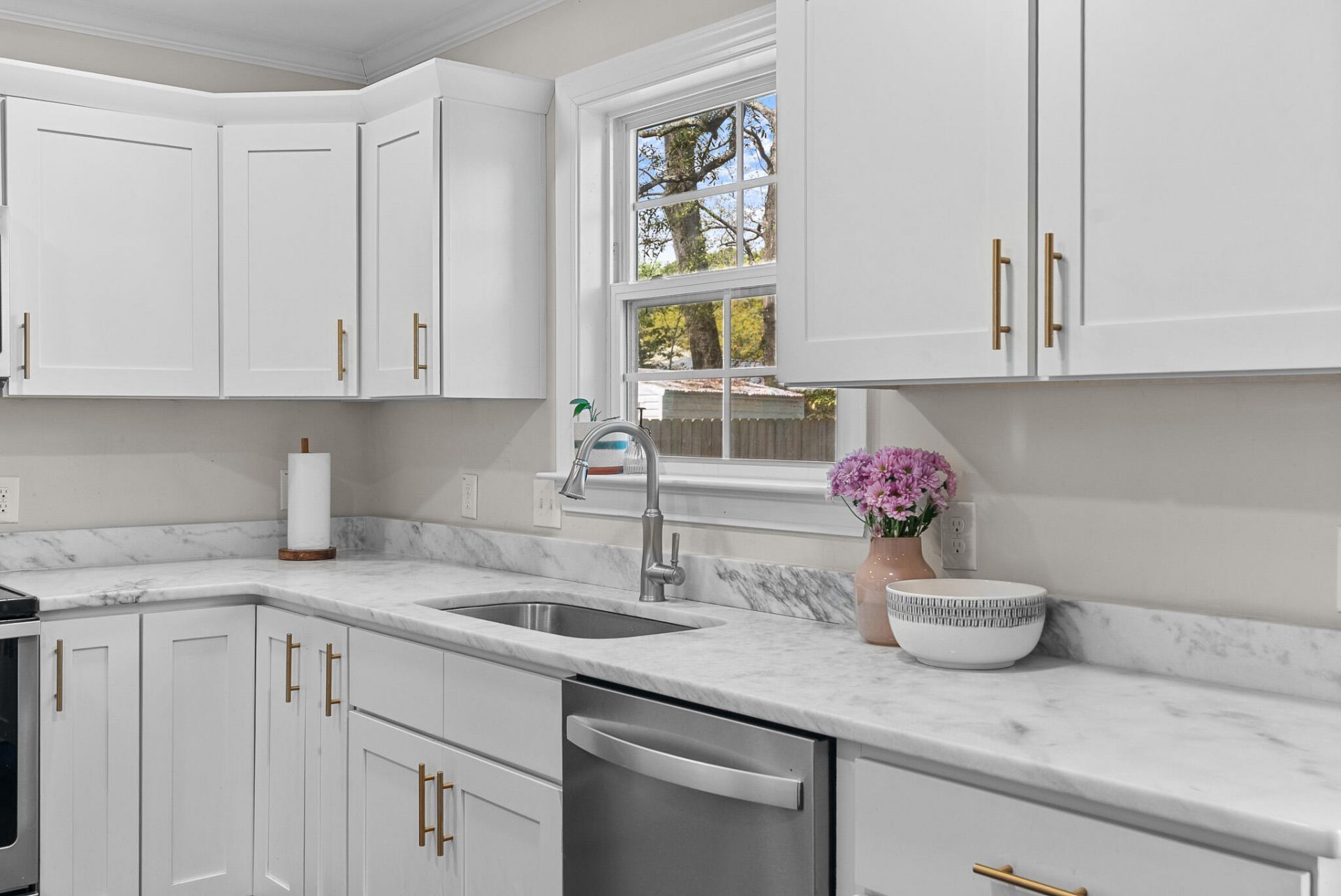 1168 Braddock Avenue Photo 16